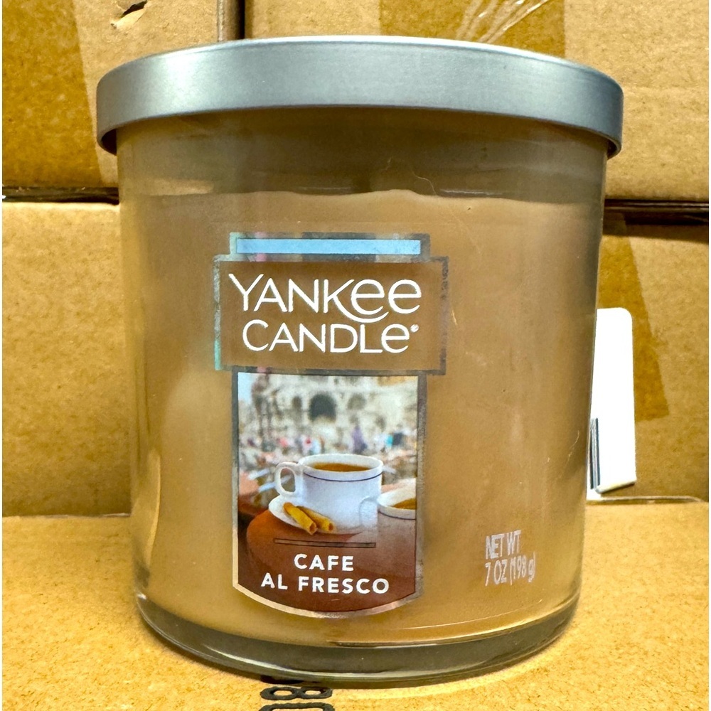 Yankee Candle “CAFE AL FRESCO” a WARM and COZY fragrance 7 OZ size